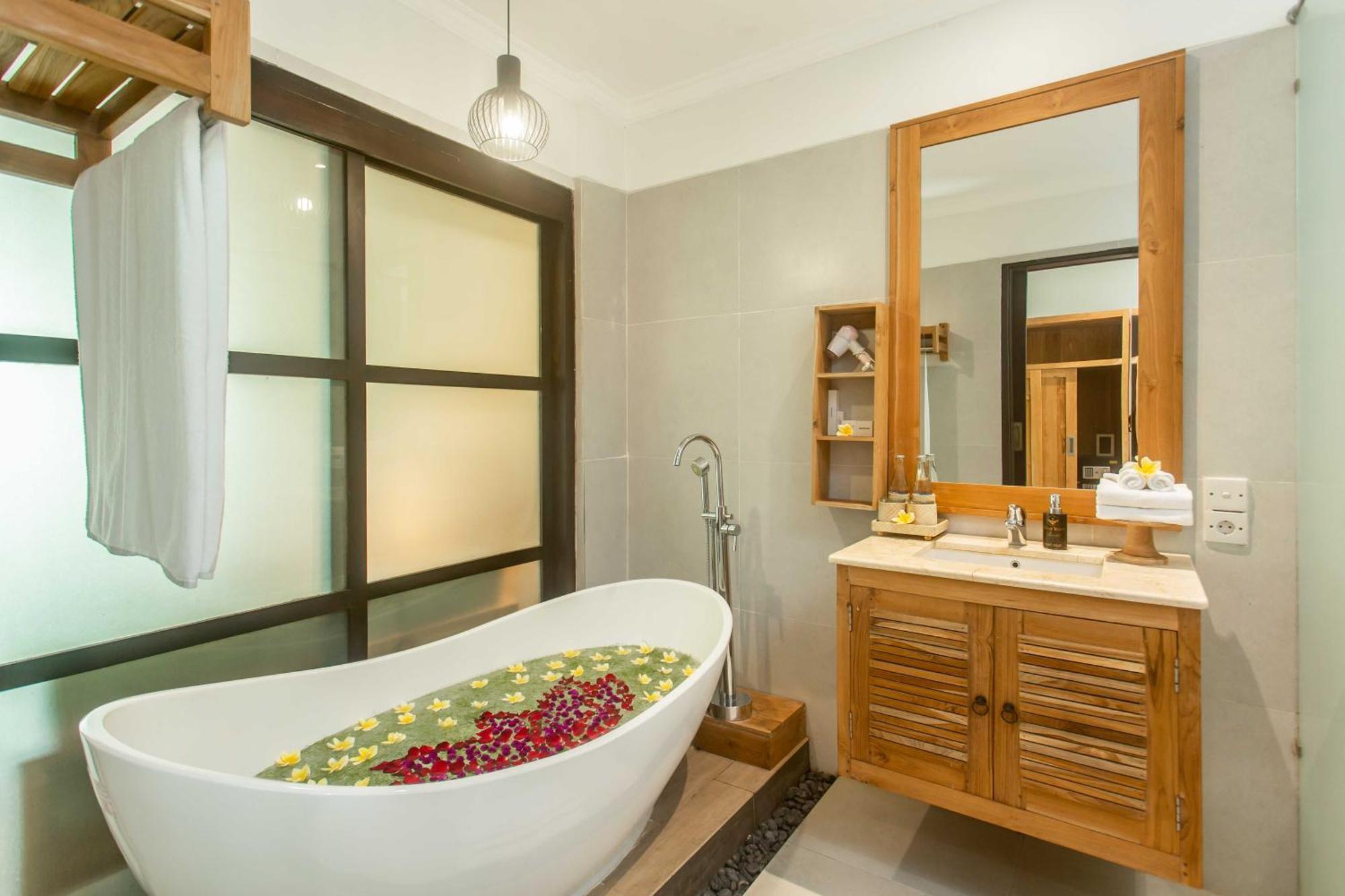 Manah Shanti Suites By Pramana Villas أوبود المظهر الخارجي الصورة