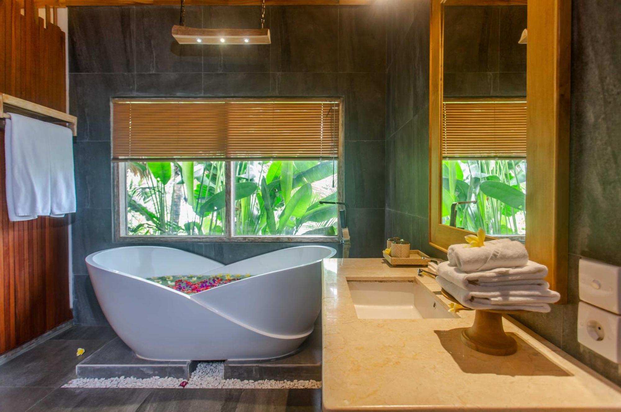 Manah Shanti Suites By Pramana Villas أوبود المظهر الخارجي الصورة